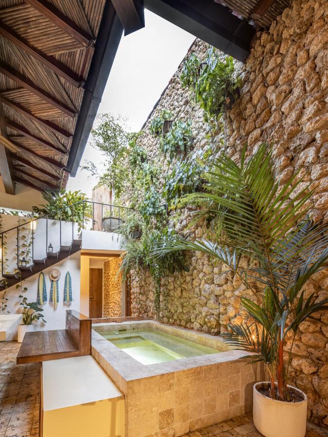 New Private 3 Bedroom Casa In The Old With Ensuite Bathrooms And Plunge Pool Villa Cartagena