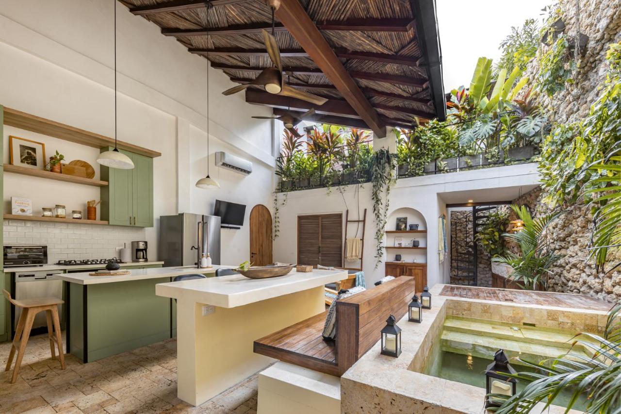 New Private 3 Bedroom Casa In The Old With Ensuite Bathrooms And Plunge Pool *