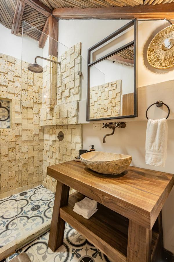 New Private 3 Bedroom Casa In The Old With Ensuite Bathrooms And Plunge Pool Villa Cartagena